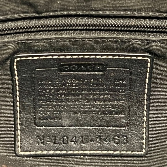 Coach Purse - great condition! - Picture 7 of 8